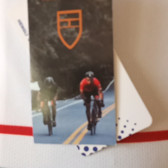 Top - Picture 3 of 9